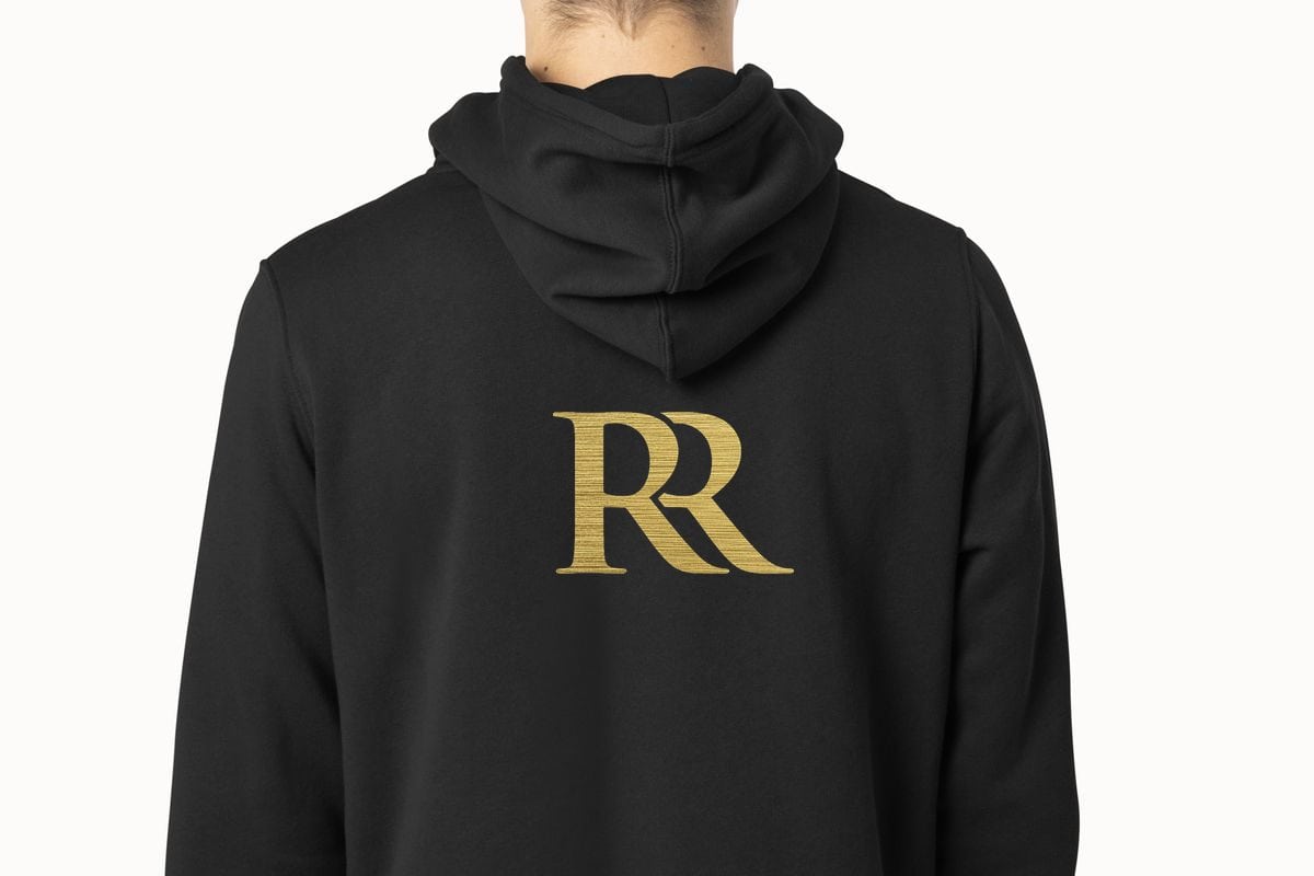 Czarna bluza ze złotym logo RR na plecach